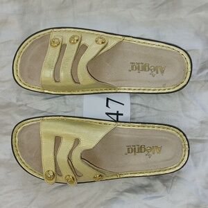 Alegria Gold Women's Sandals